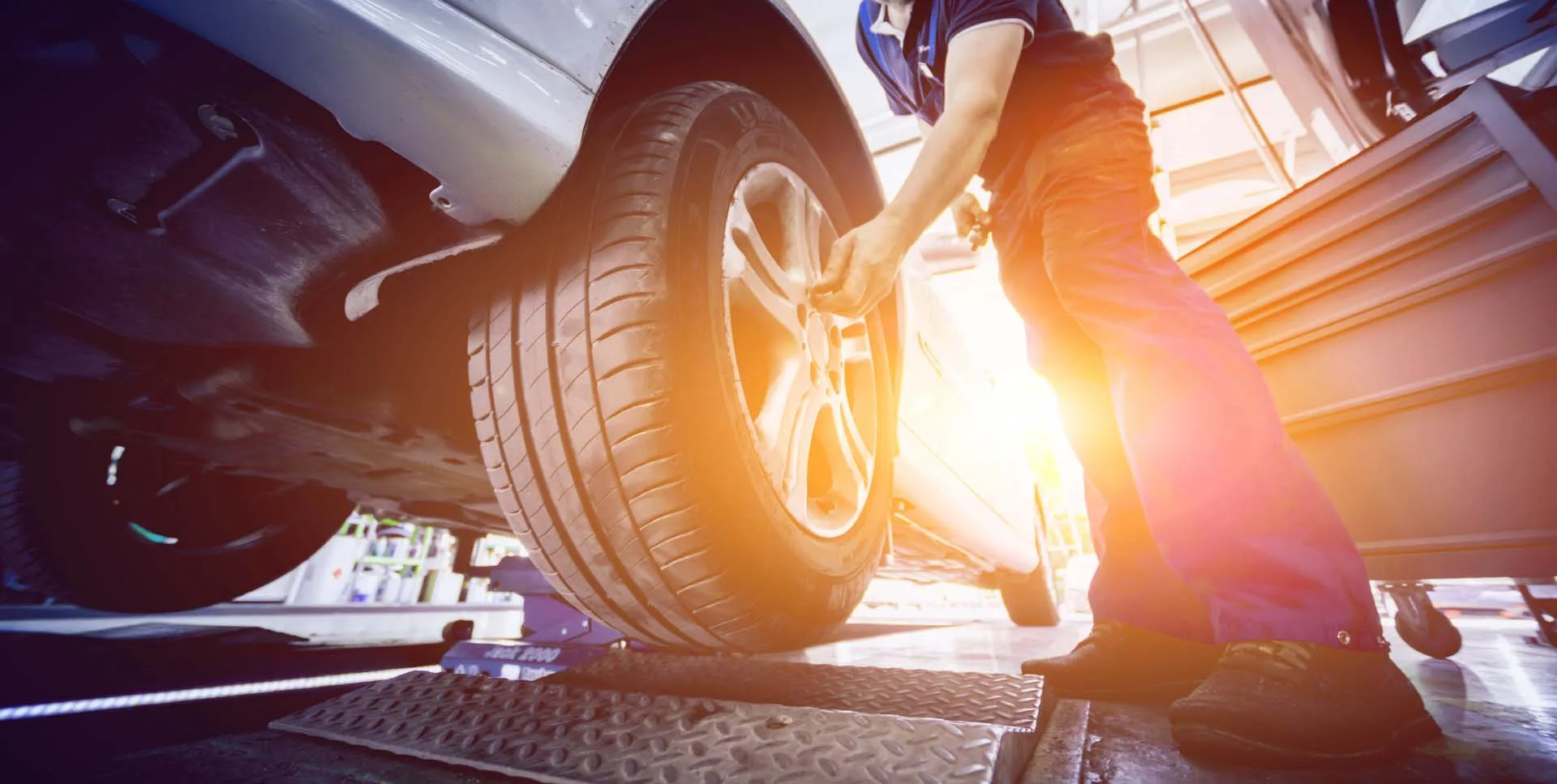 Fahrzeugaufhängung und Bremse bei der Prüfung